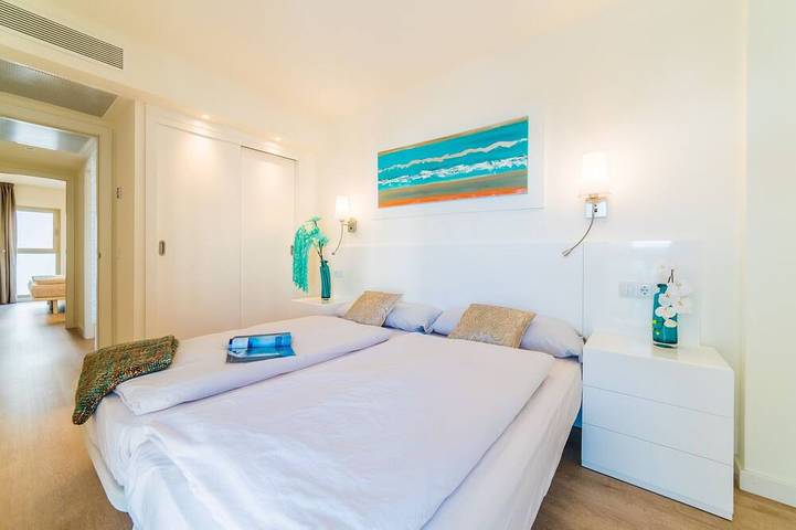 Ganze Wohnung, Sa Maniga 3 E komfortable FeWo, Strandlage, 2 Schlafzimmer, bis 4Pers. WLAN in Cala Millor, Sant Llorenç des Cardassar