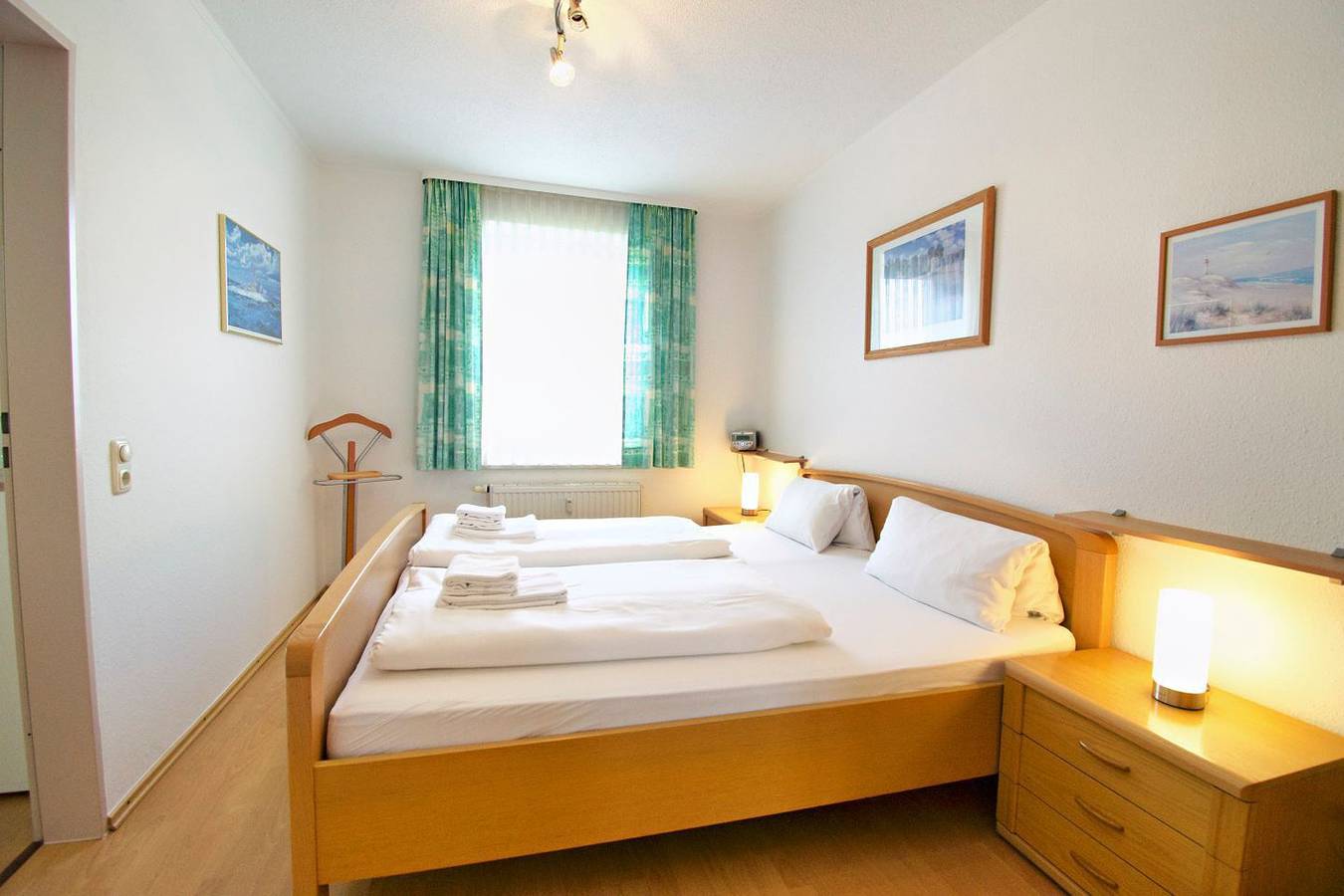 Apartamento entero, Gemütliche 4-Sterne-Ferienwohnung in der Residenz am Deich Mole in Norddeich in Strand Norddeich, Norddeich