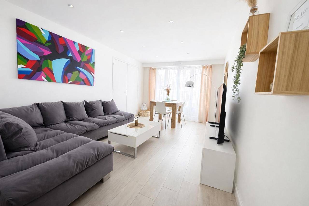 Appartement entier, Two-Bedroom Apartment with Garden View in Chilly-Mazarin, Essonne