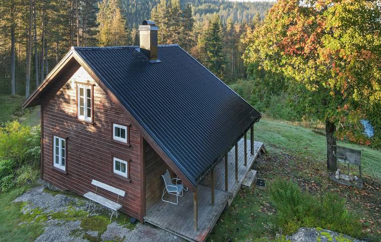 Ferienhaus für 7 Personen mit Terrasse in Gjerstad