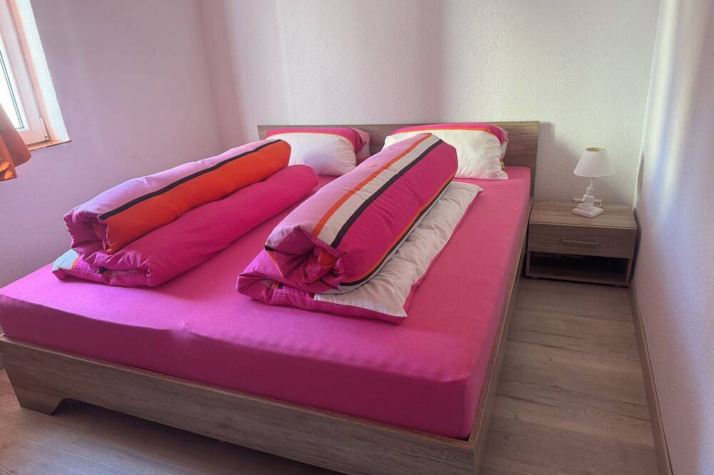5 sleeping rooms  in Weinsberg, Kurpfalz