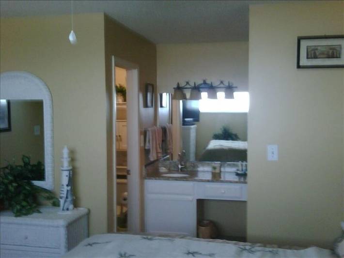 Vacation rental for 4 people, with pool and balcony by Orange Beach