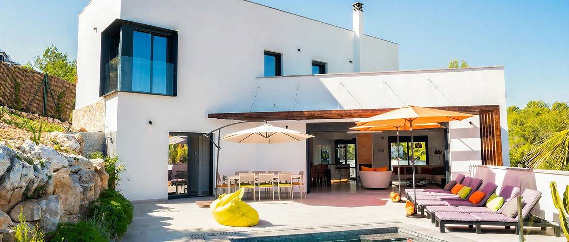 Location de vacances pour 9 personnes, avec Jacuzzi et Terrasse ainsi que Jardin et Piscine à Sant Pere de Ribes - 4