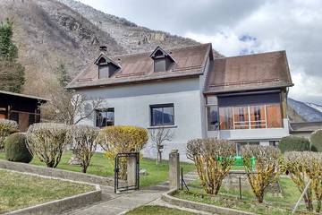Gîte pour 8 personnes, avec jardin, animaux acceptés à Antignac