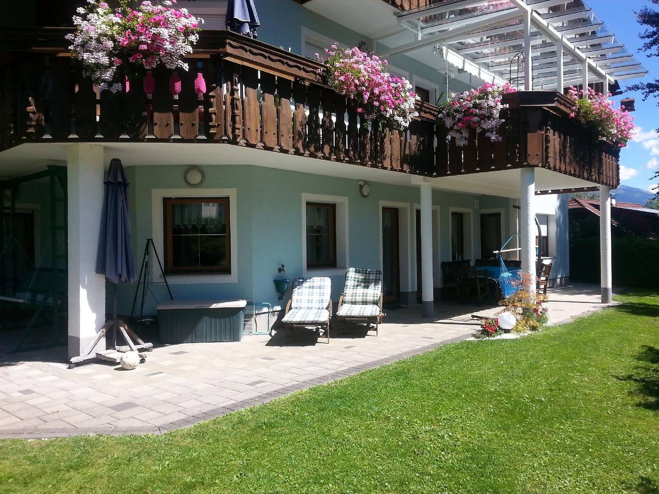Ganze Ferienwohnung, Gemütliche Ferienwohnung in alpiner Umgebung mit einem schönen Garten, ideal für einen Familienurlaub in Flattach, Oberkärnten