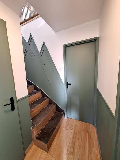 Gîte pour 6 personnes, avec terrasse et vue, animaux acceptés à Saint-Étienne-de-Cuines - 2