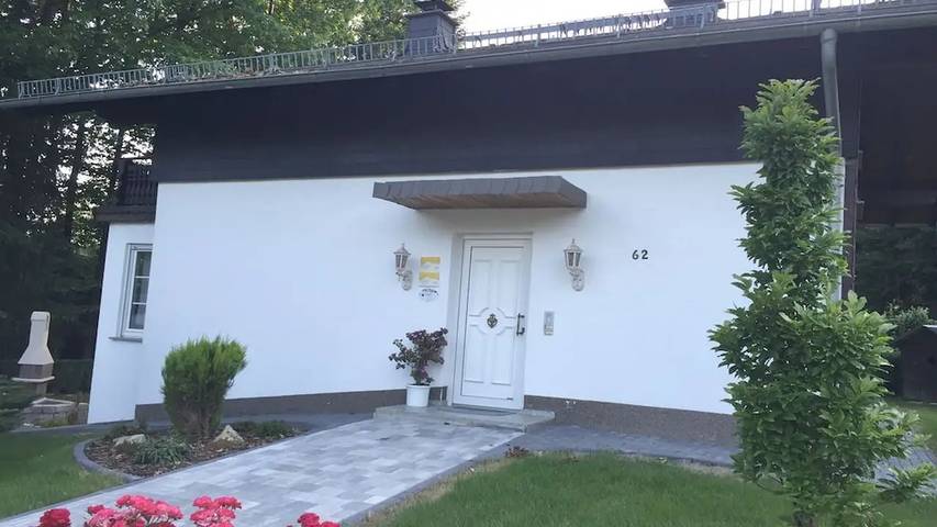 Ferienhaus für 2 Personen, mit Balkon und Garten in Rheinböllen