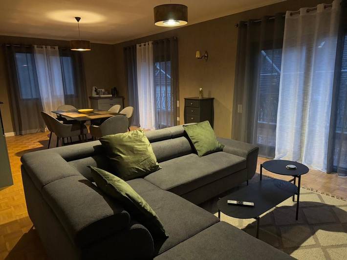 Location de vacances pour 10 personnes, avec vue et jardin, animaux acceptés à Cosne-Cours-sur-Loire - 4