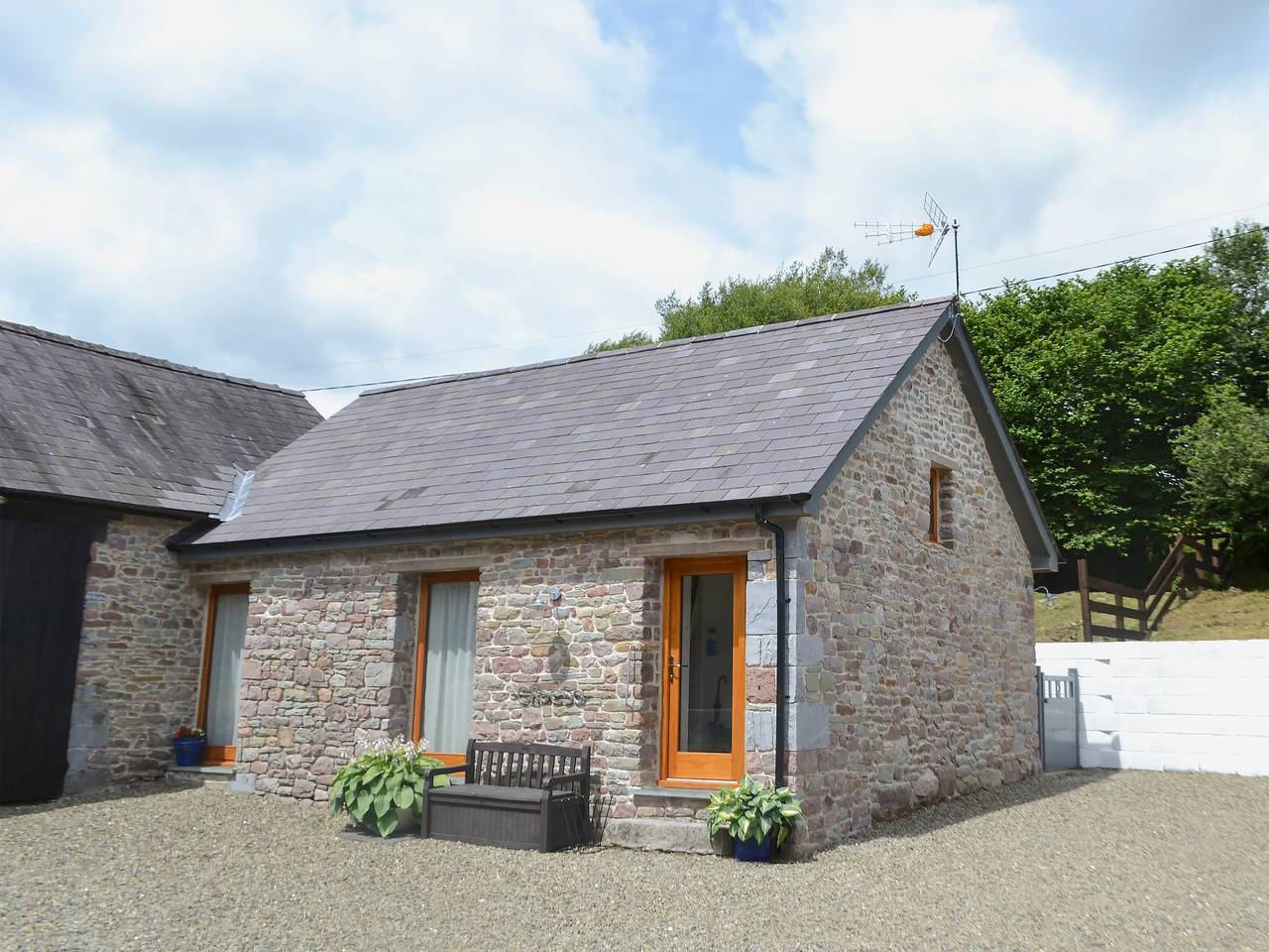 Log Cabin for 4 People in Carmarthenshire, South-Wales