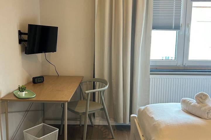 Ganze Wohnung, Stylish apartment central with balcony in Fulda, Rhön-Hessen