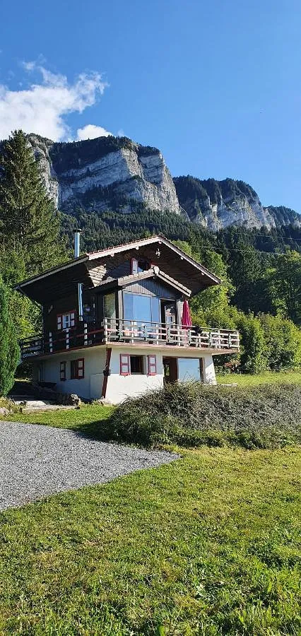Casa rural para 6 personas, con vistas al lago además de vistas y jardín - 1