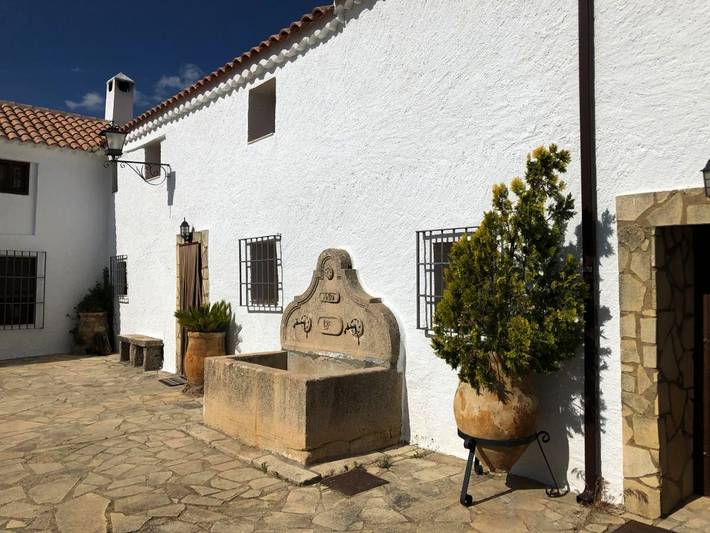 Location de vacances pour 22 personnes, avec piscine ainsi que jardin et vue, animaux acceptés à Alcalá la Real - 3