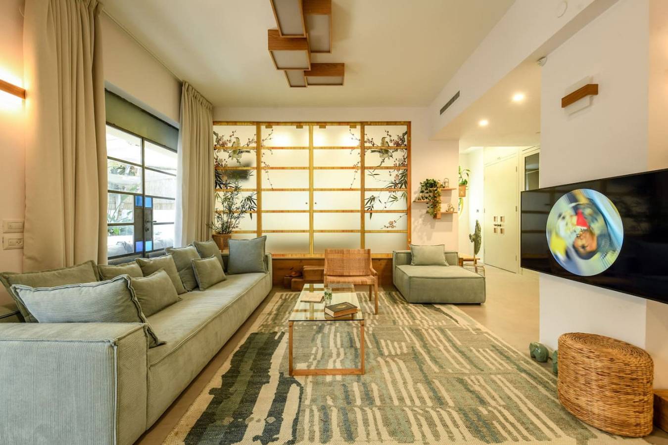 Ganze Wohnung, Charming 2Br Apt w/ Private Patio in Tel Aviv, Bezirk Tel Aviv