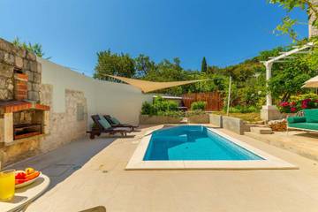Villa Con Piscina per 8 Persone in Zaton, Grad Dubrovnik, Foto 1