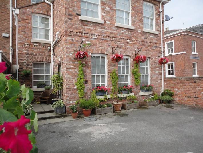 Bed and breakfast for 2 people in Chester