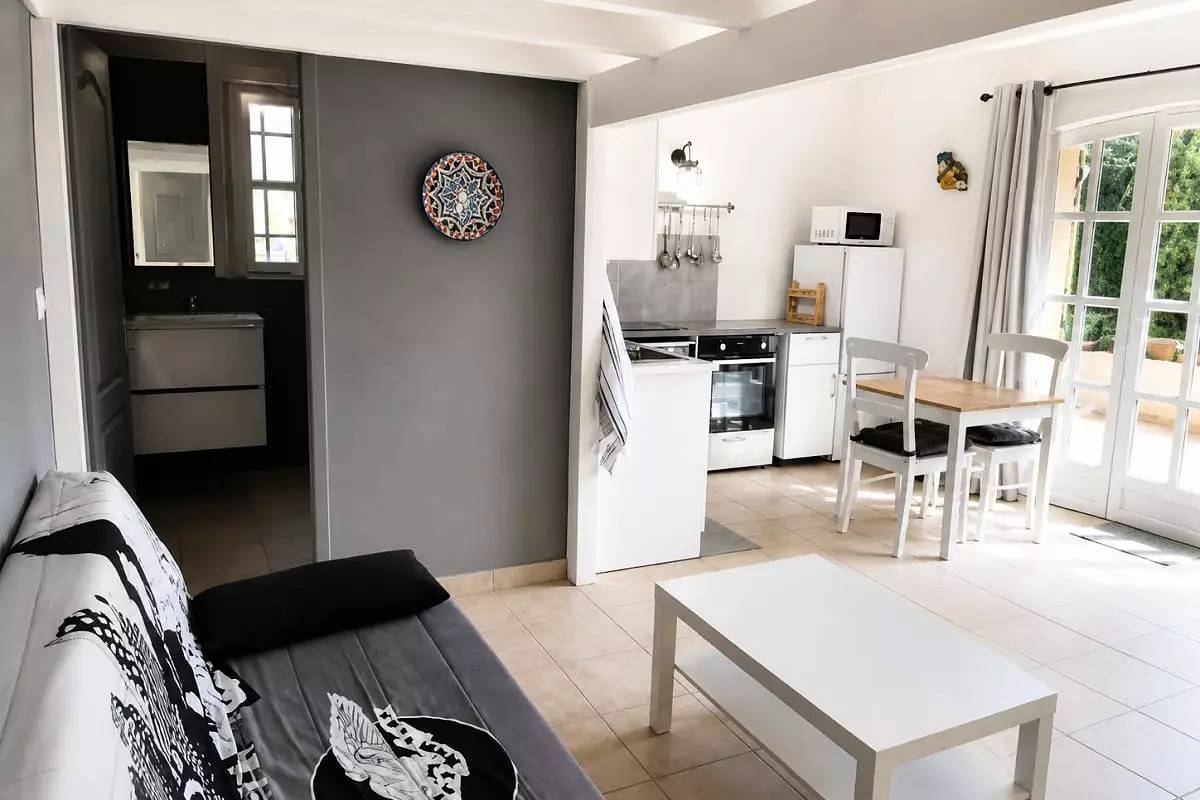 Estudio entero, Studio pour 4 Personnes in Lorgues, Region de Draguignan