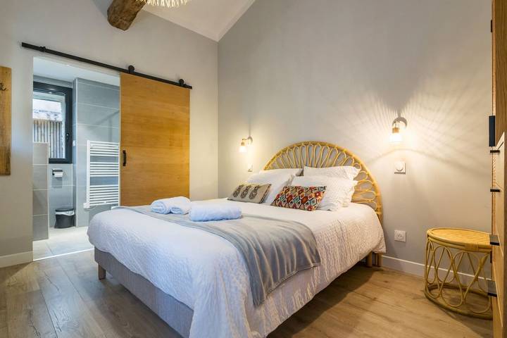 Gîte pour 2 personnes, avec Jacuzzi et Terrasse ainsi que Jardin et Piscine dans les Pays de la Loire - 3