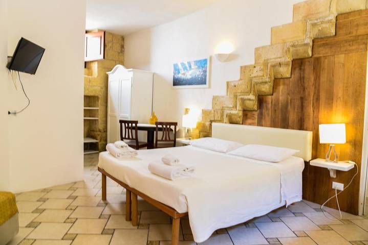 B&b for 2 people, with Terrace and Garden in Lecce