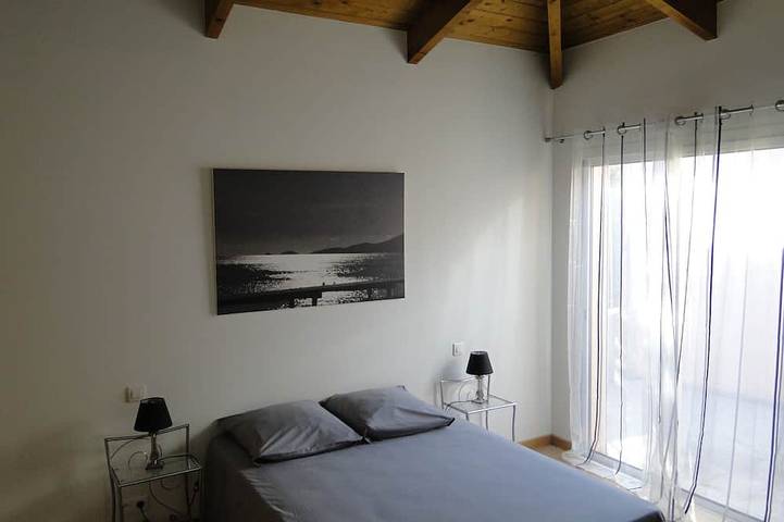 Location de vacances pour 7 personnes, avec jardin et terrasse dans Office de Tourisme Porto Vecchio Sud Corse - 3