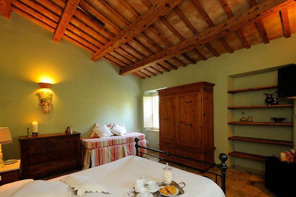 Villa Del Tombolo - Villa Del Tombolo Villa + Casolare in Montemaggiore al Metauro, Colli al Metauro