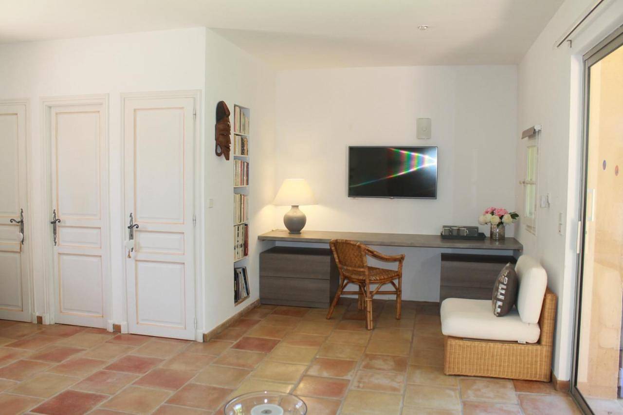 Unique room for rent guaranteeing your tranquility in Tourrettes, Région de Draguignan