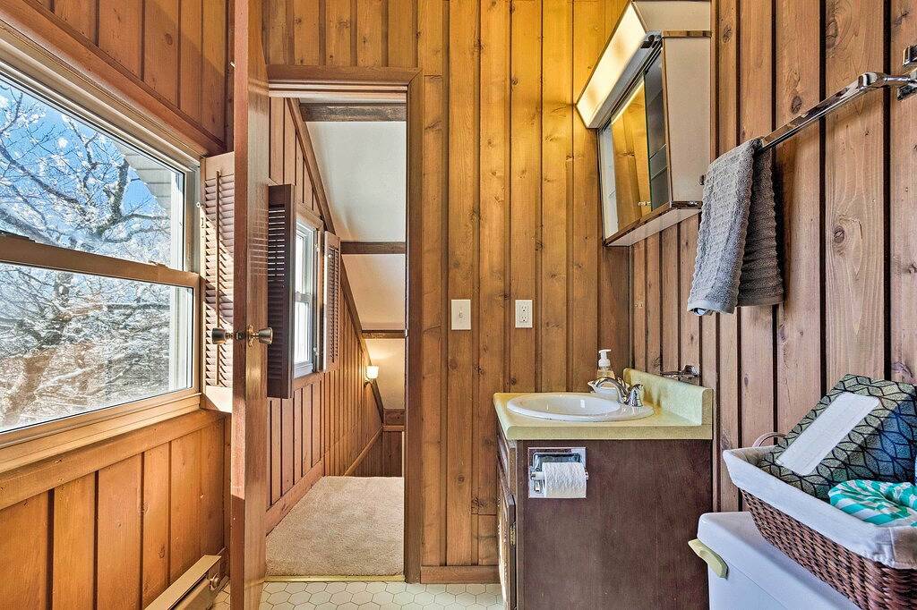 Neu! Gemütliche tierfreundliche Flucht 1Mi nach Beech Mtn Ski in Beech Mountain, Watauga County