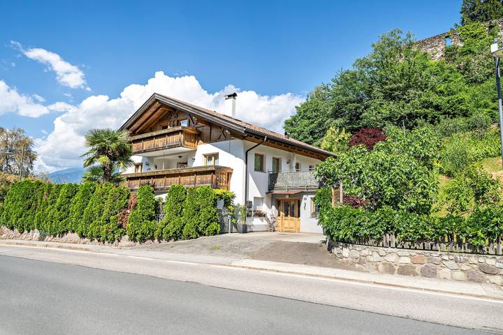 Ferienwohnung für 6 Personen, mit Balkon und Garten in Lana - 3