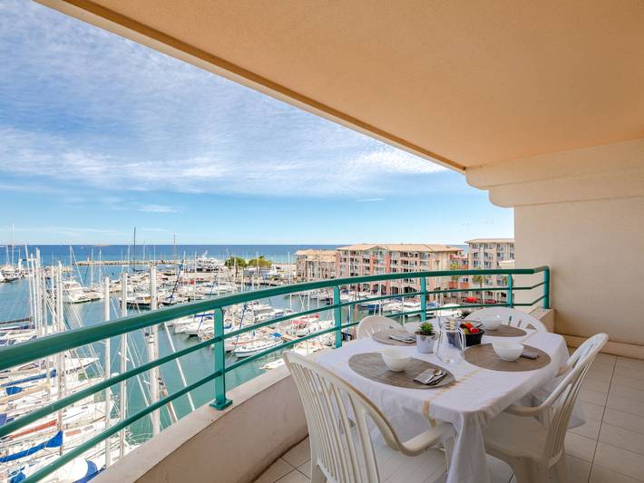 Location de vacances pour 4 personnes, avec balcon dans Fréjus Plage