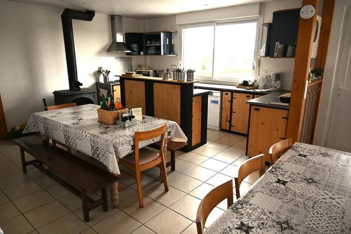 Location de vacances pour 14 personnes, avec jardin et vue, adapté aux familles à Barenton - 3