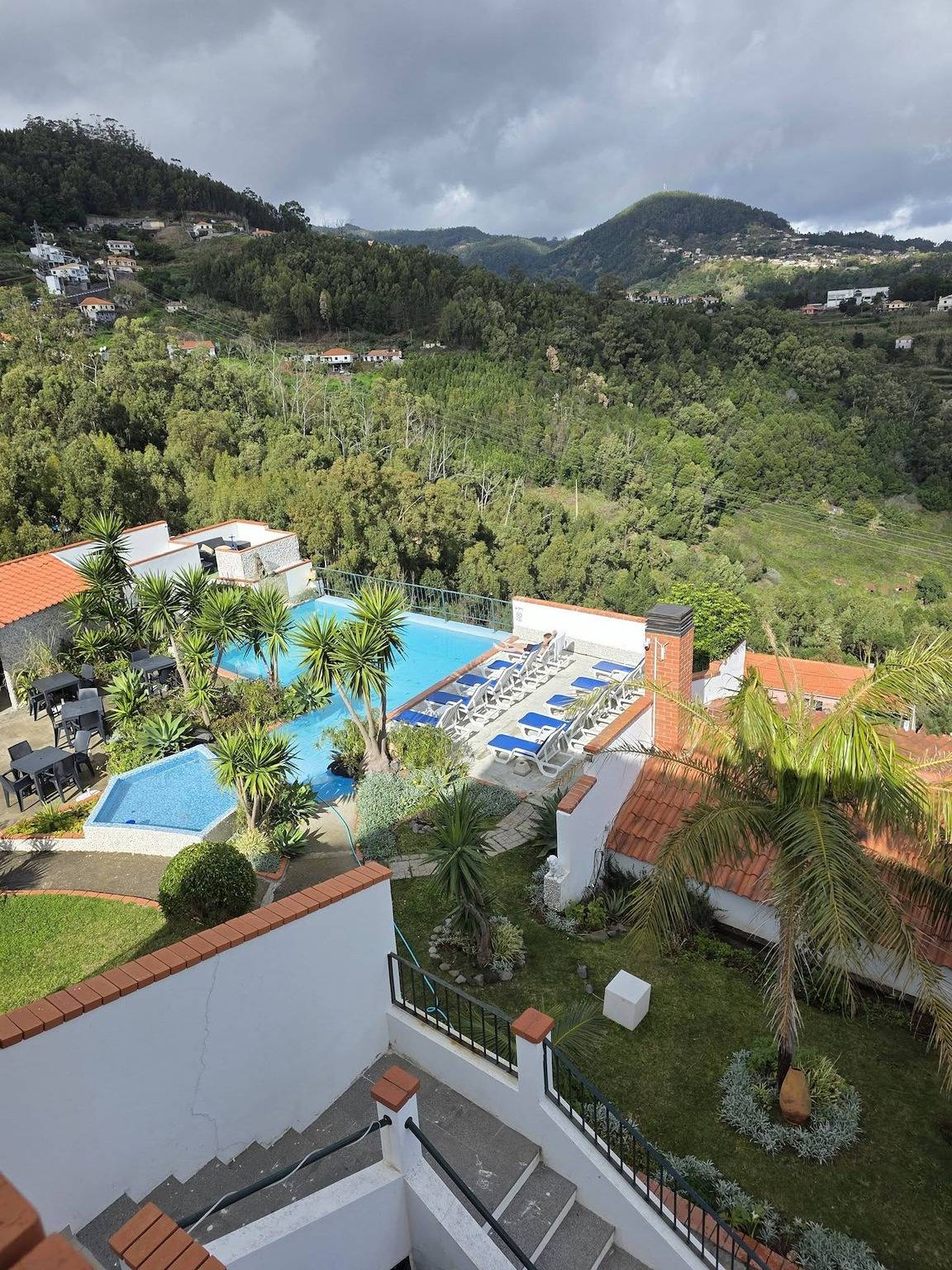 Ganze Wohnung, Ocean Heated Pool&Jacuzzi View 2 Terraces Flat102 in Camacha, Madeira