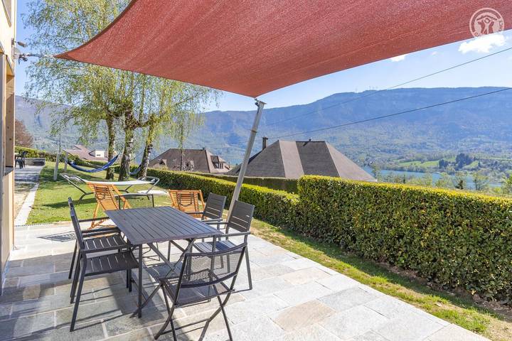 Gîte pour 4 personnes, avec Terrasse et Jardin