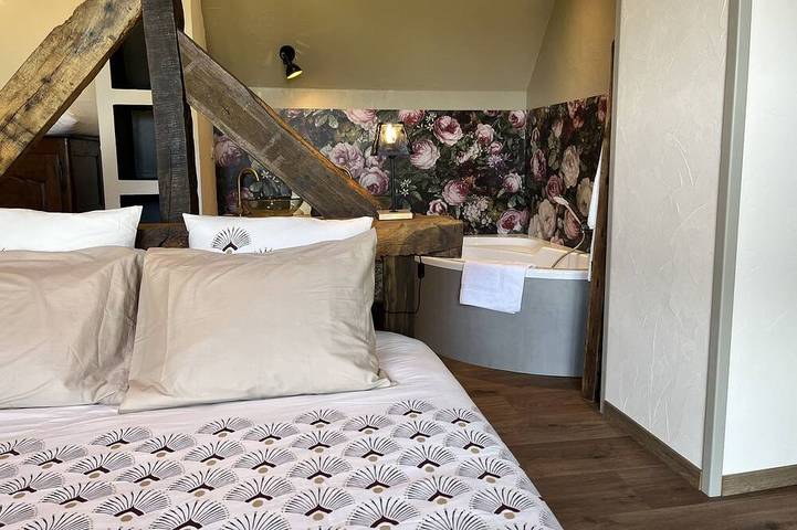 Gîte pour 6 personnes, avec sauna ainsi que jacuzzi et jardin à Saint-Étienne-en-Coglès - 4