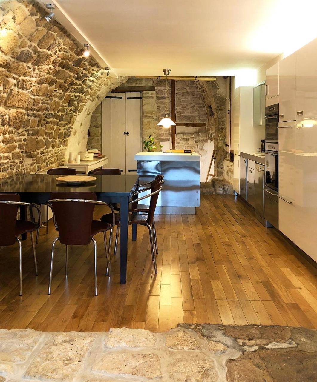 Villa Authentique et Architecturale - Centre Ville in Forcalquier, Parc naturel régional du Luberon