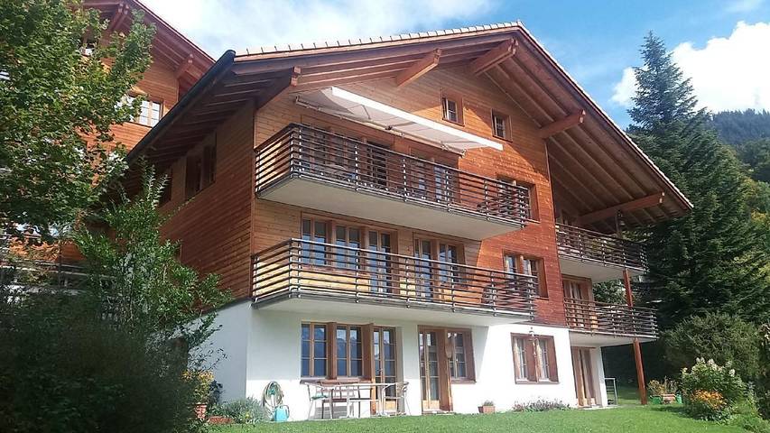 Ferienwohnung für 4 Personen, mit Garten und Terrasse in Hasliberg