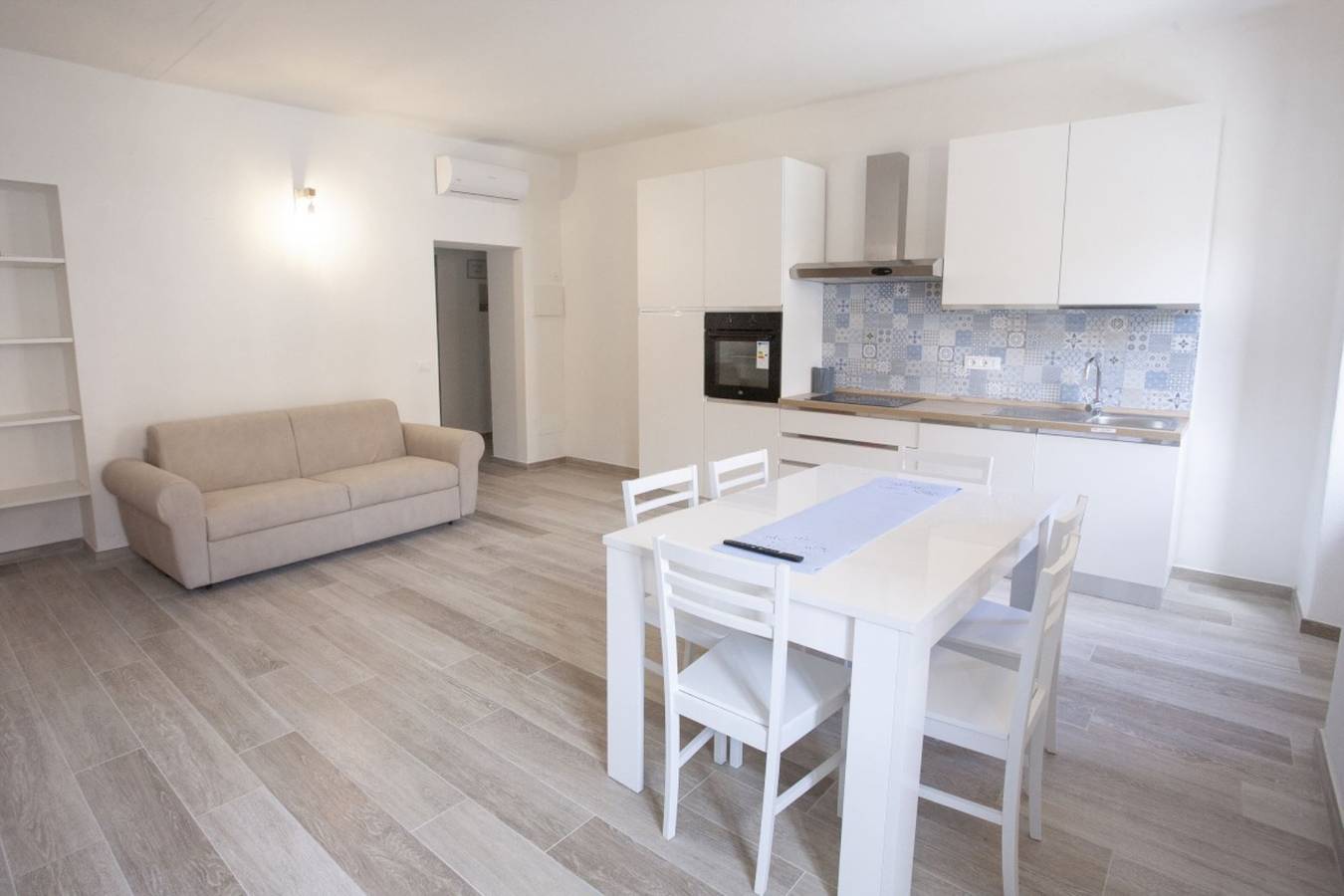Entire holiday apartment, Appartamenti Cosmopoli - Cosmopoli - Suite A in Portoferraio, Elba