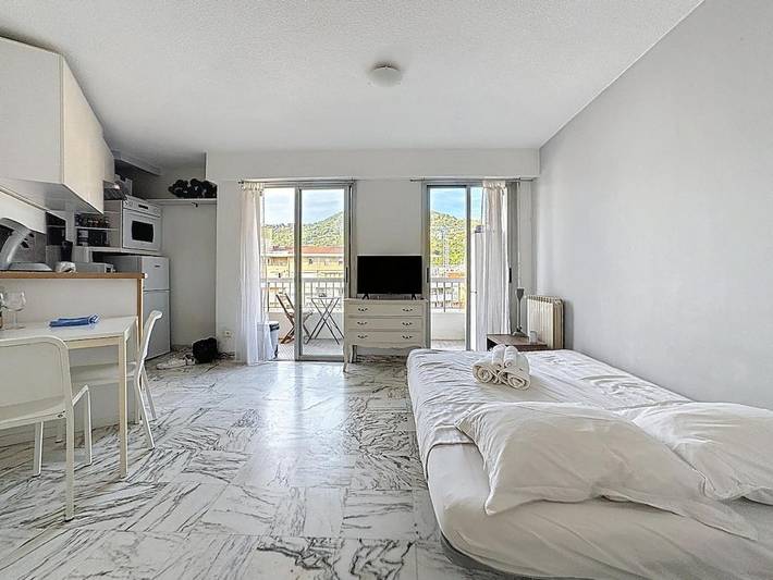 Gîte pour 2 personnes, avec balcon dans Gare De Nice Riquier - 2