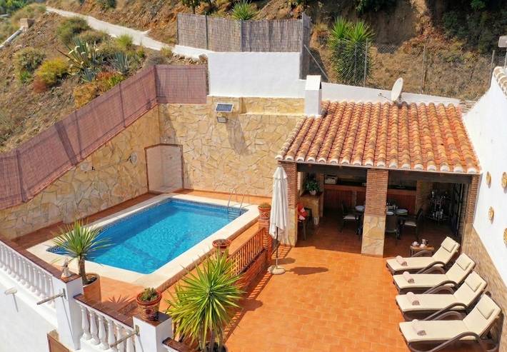Finca für 6 Personen, mit Terrasse und Garten in Torrox
