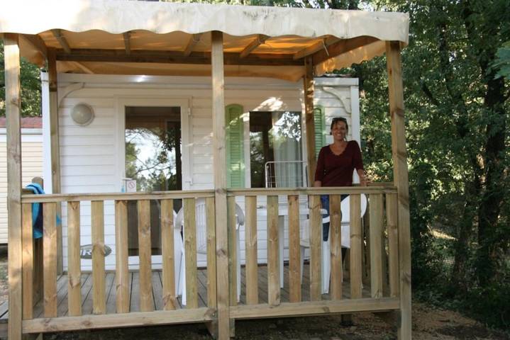 Camping voor 2 personen, met kinderzwembad in de Provence