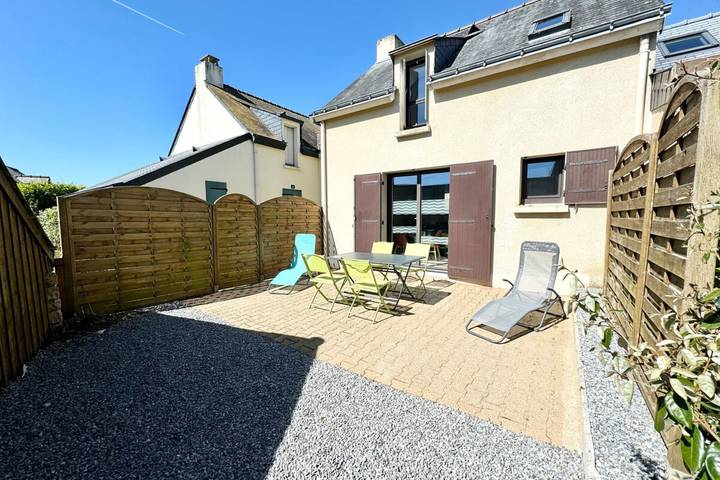 Location de vacances pour 4 personnes, avec terrasse et jardin dans Plage De La Falaise - 2