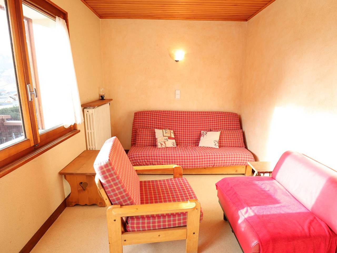 Entire apartment, 2-room apartment Les Gets - 4 ppl - Near slopes & center - Parking in Les Gets, Les Portes du Soleil