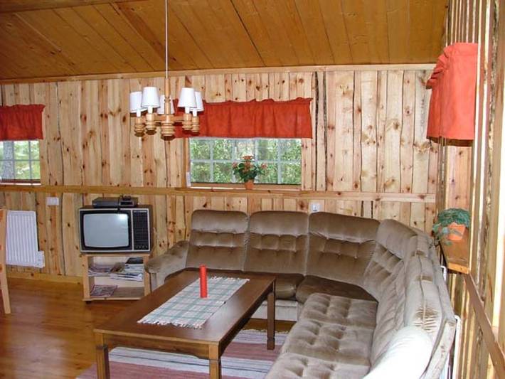 Gemütliche Blockhütte in Seenähe in wunderbarer Natur in Kinda, Östergötland