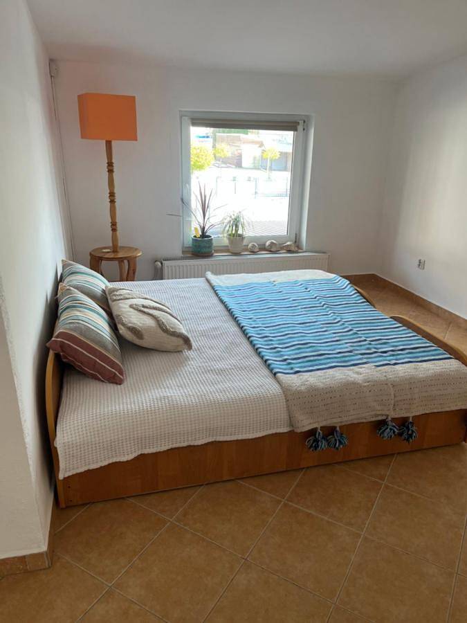 Ferienwohnung für 6 Personen, mit Ausblick und Terrasse - 1