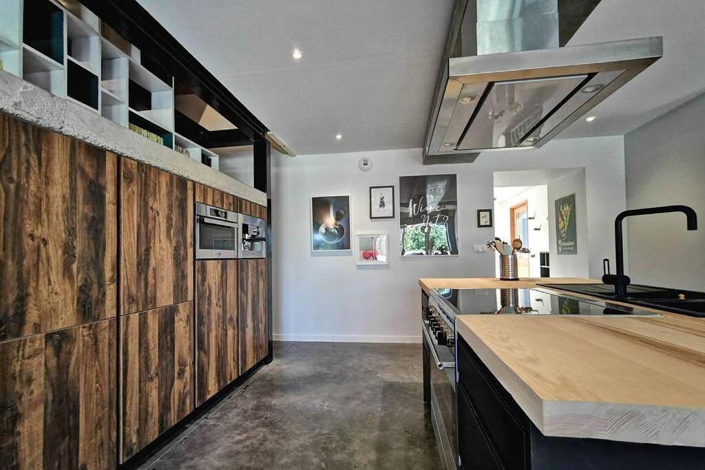 Four-Bedroom House in Lapte, Haute-Loire