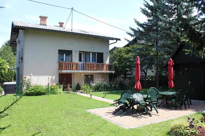 Ferienhaus für 2 Personen, mit Garten in Ljubljana