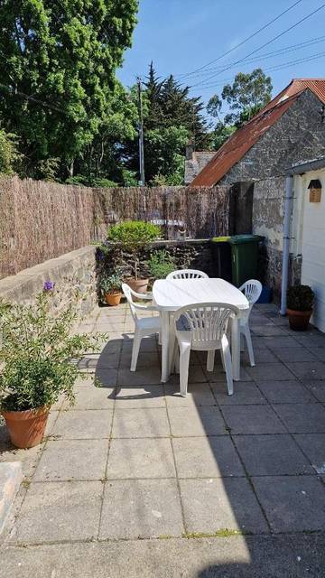 Location de vacances pour 4 personnes, avec vue et terrasse à Plourhan