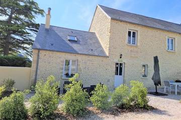 Gîte pour 6 personnes, avec sauna à Surrain