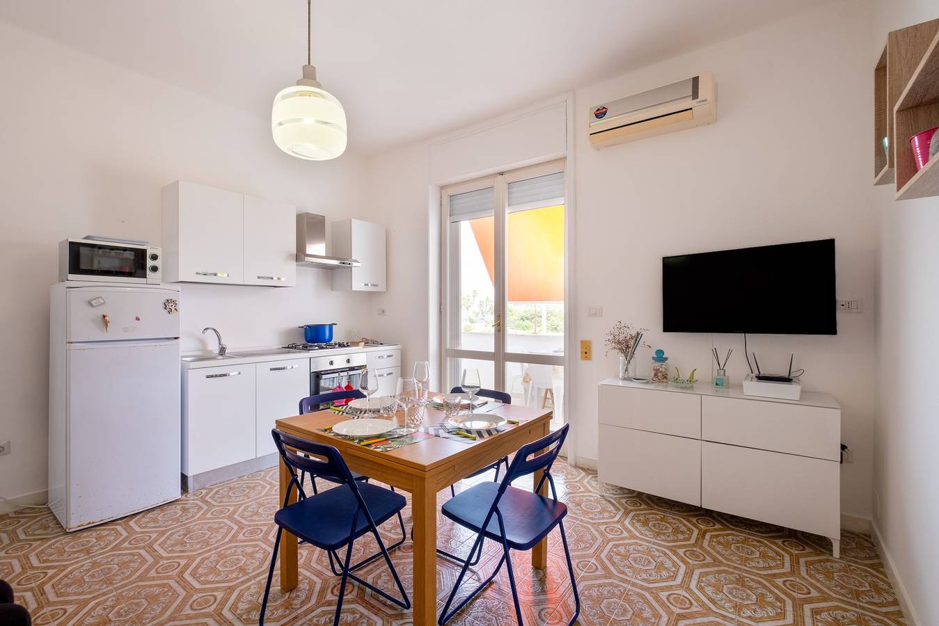 Casa Vacanze 'A Due Passi dal Mare' con vista mare, Wi-Fi e aria condizionata in Scala di Furno, Porto Cesareo