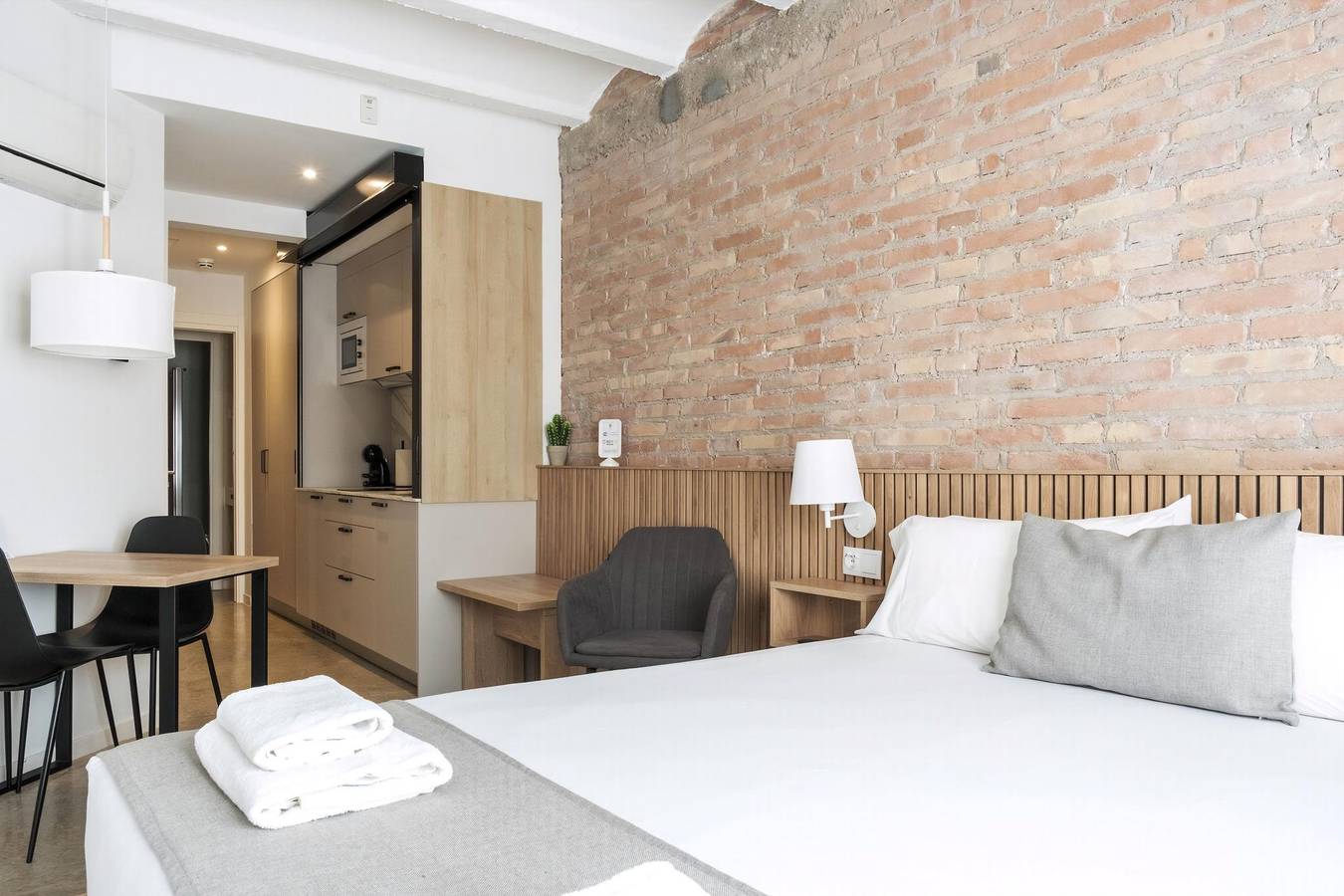 Studio entier, Guest Ready - Fira Barcelona Modern Studio in Hospitalet de Llobregat, L'Hospitalet de Llobregat