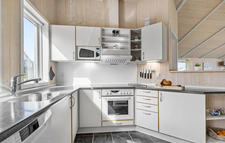 Ferienhaus für 8 Personen, mit Terrasse und Whirlpool sowie Garten und Sauna in Mommark - 4