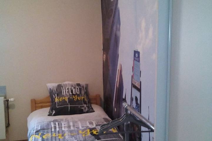 Location de vacances pour 6 personnes, avec terrasse et jardin à Lens - 3